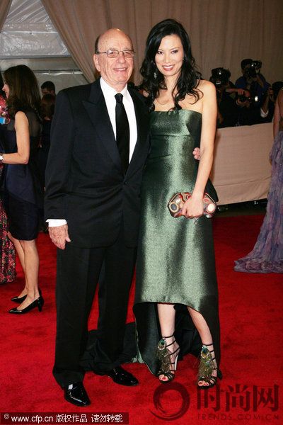 2010-05-03，“美國(guó)時(shí)裝學(xué)院盛典”紅毯