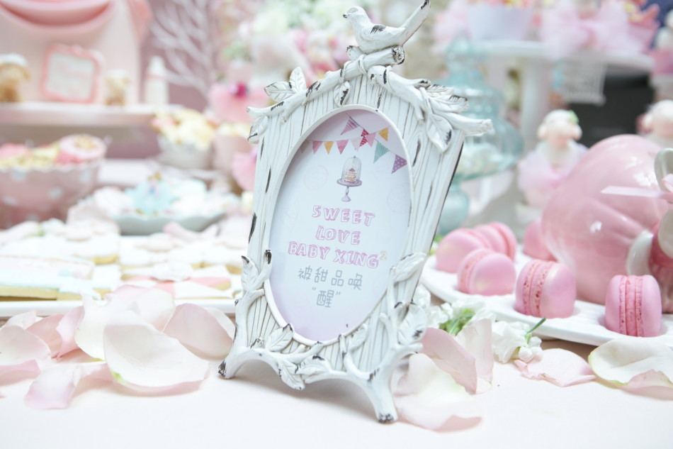 汪峰章子怡為愛女辦百日宴 汪峰章子怡為愛女辦百日宴