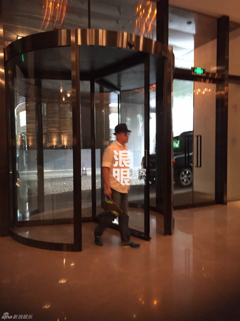 佟麗婭陳思誠(chéng)為兒辦百日 佟麗婭陳思誠(chéng)為兒辦百日