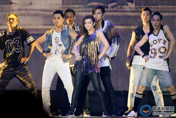 Selina、羅志祥同臺