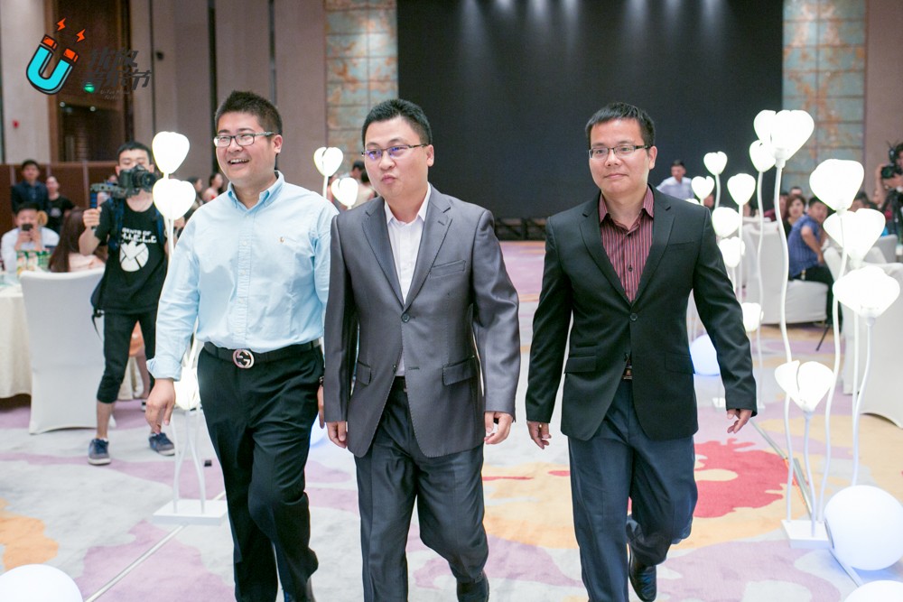 接下來這一組，人稱“江湖三……”