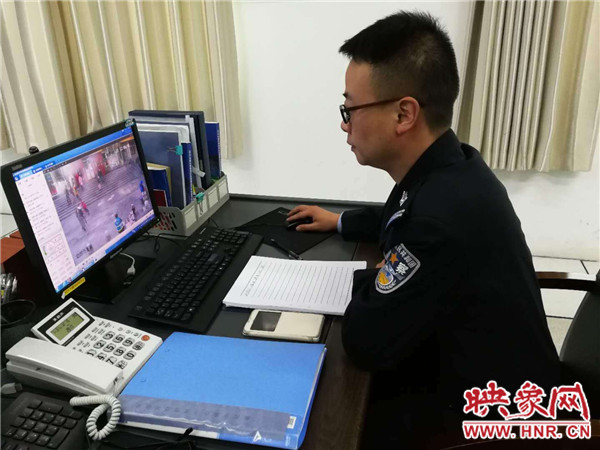“鷹眼”神探工作中 “鷹眼”神探工作中