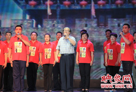 豫劇唐派藝術(shù)掌門人賈廷聚和眾弟子共同演出劇目 豫劇唐派藝術(shù)掌門人賈廷聚和眾弟子共同演出劇目