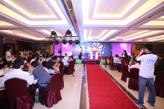 現(xiàn)場(chǎng)互動(dòng)抽獎(jiǎng)