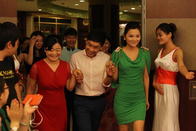 文靜、丁磊、葉子