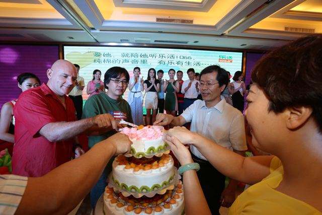 分享喜悅，共享美好時(shí)刻