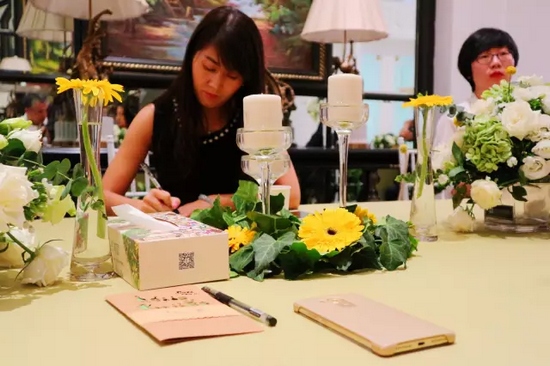 各位“小綠人”也把自己企業(yè)的問題通過卡片的形式，向劉東曉博士請教。