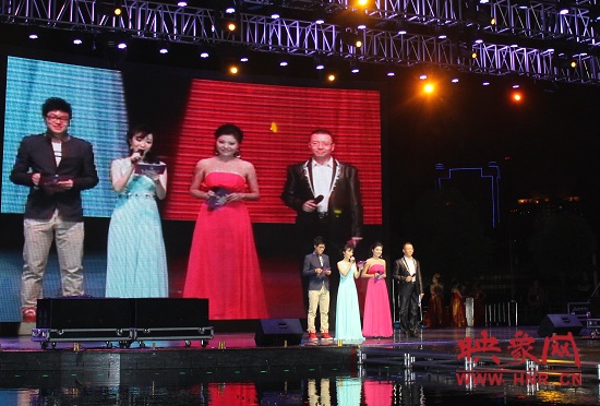 現(xiàn)場主持人帥天、小糖、李江、凱文