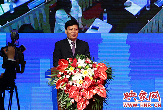 河南省委副書記、省長(zhǎng)謝伏瞻出席開(kāi)幕式并講話