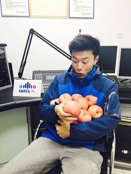 乖乖類！你們真的想用蘋果收買我