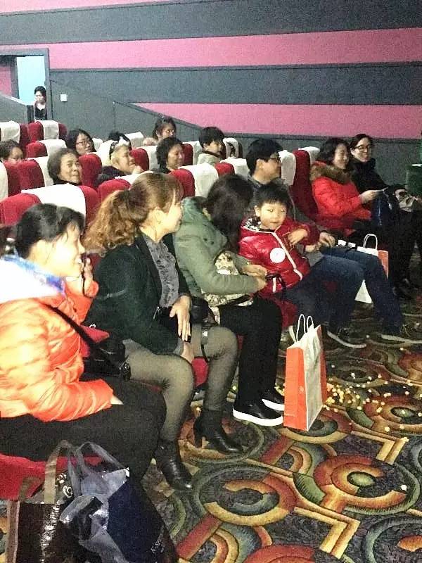 節(jié)日總是開心的，媽媽寶寶永遠是諸女神心中最愛！