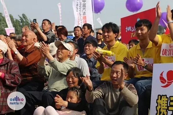 看你們的表情就知道，你們?cè)谙?，再來一段? oldsrc=