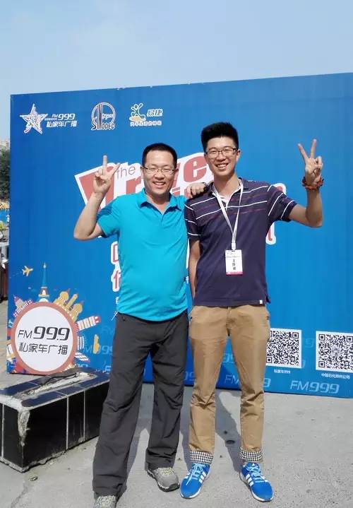 主播鄭強，這兩條大長腿，恩…適合去學(xué)游泳