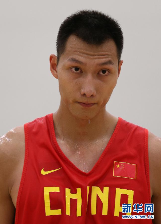 中國男籃進(jìn)行首次適應(yīng)性訓(xùn)練 中國男籃進(jìn)行首次適應(yīng)性訓(xùn)練