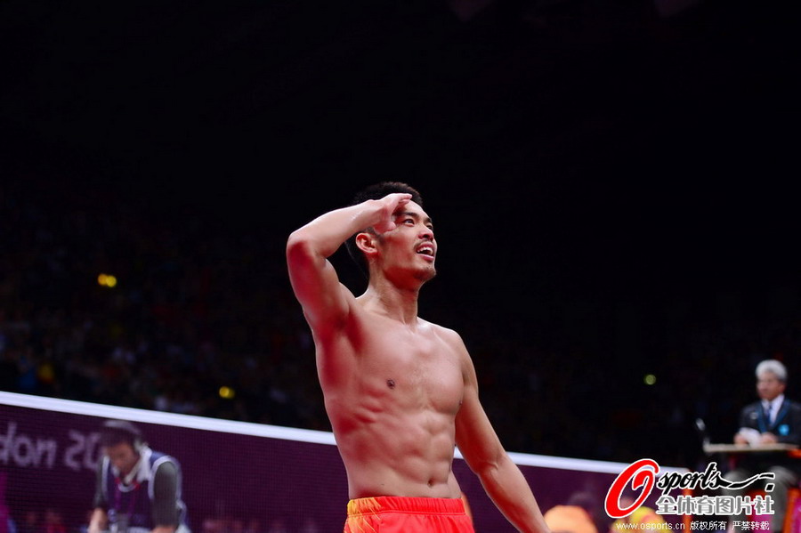 史上第一位男單衛(wèi)冕者誕生 林丹無愧最偉大稱號(hào) 史上第一位男單衛(wèi)冕者誕生 林丹無愧最偉大稱號(hào)