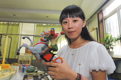 精美的造型，你能想到是鐘蕾用面做成的嗎