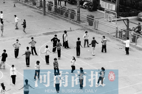 有學校擔心，個人進校園鍛煉，安全隱患大