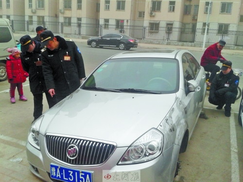 別克車四個(gè)輪子均被盜 別克車四個(gè)輪子均被盜