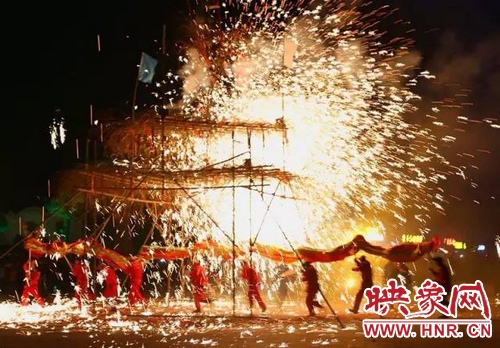 確山鐵花將登上萬眾矚目的春晚舞臺(tái)！