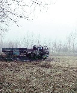 鋼材被偷，貨車被燒