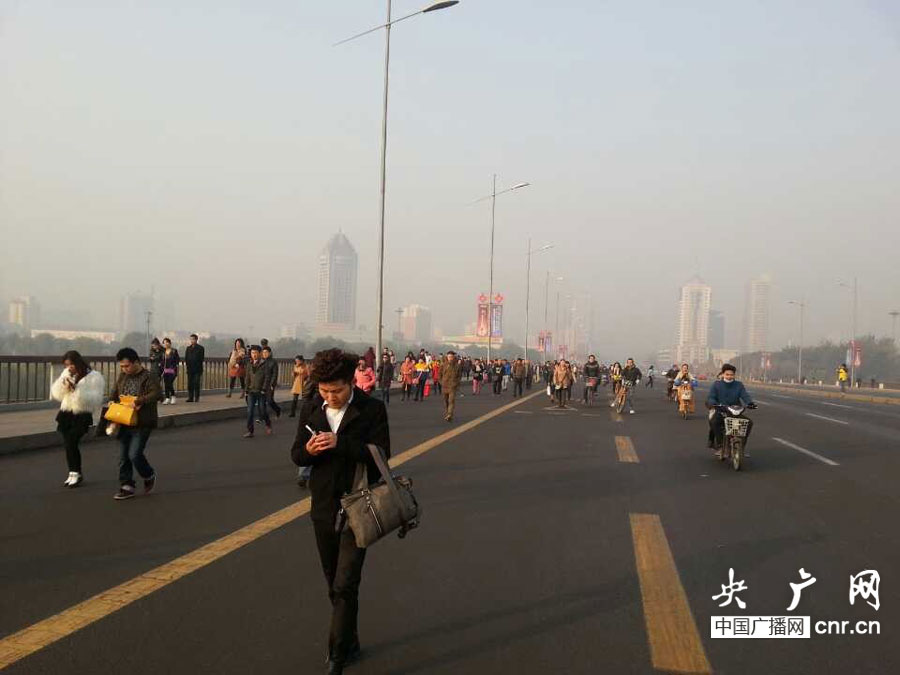 山西省委門(mén)口傳出連續(xù)爆炸聲 道路已經(jīng)戒嚴(yán)