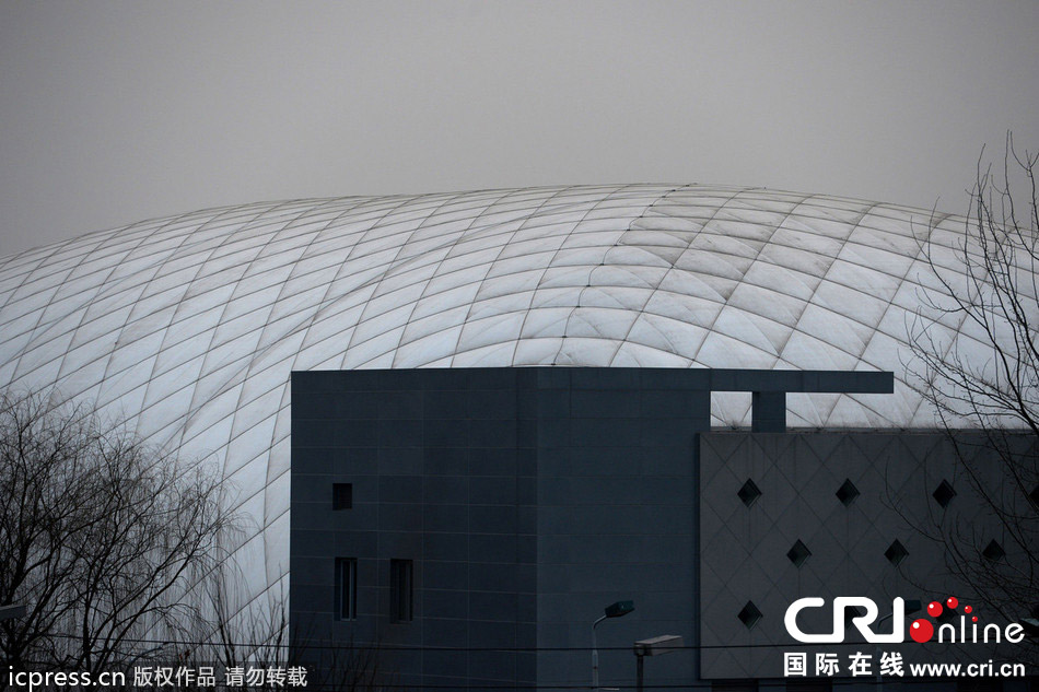 北京一國(guó)際學(xué)校耗資5百萬(wàn)美元建“防霾帳篷”