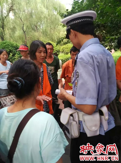 令人憤怒的是，這名老太太竟然報警說“她被環(huán)衛(wèi)工打了”