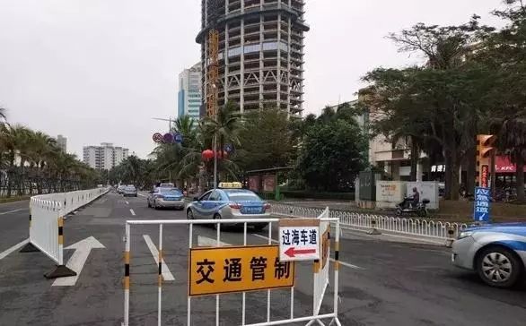 一家五口滯留?？?天 港口附近方便面都買不到