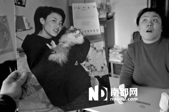 昔日的清純與秀美，如今，卻終身癱瘓、生活不能自理。C FP供圖