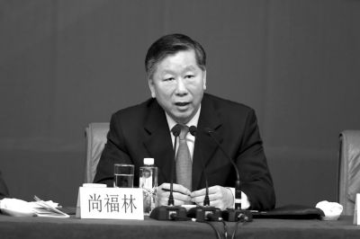 銀監(jiān)會主席尚福林。記者王海欣攝