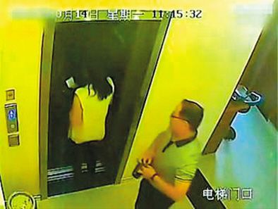 去年12月8日，“張軍嫖娼門”視頻和網(wǎng)帖在網(wǎng)上流傳。