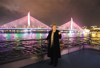 2012年2月3日，德國總理默克爾夜游廣州。