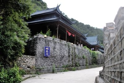 一處仿古“娛樂(lè)廳”位于山莊深處。