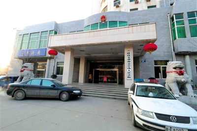 李宏亮在被違規(guī)辦理了監(jiān)外執(zhí)行后，再犯命案。