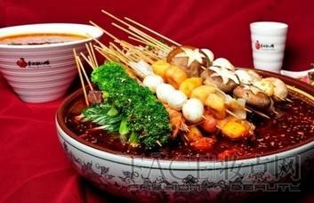 90后新婚夫妻為吃麻辣燙鬧離婚 店家嚇得報(bào)警