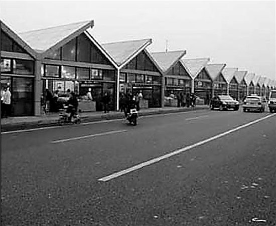 網(wǎng)友拍下的洞頭海鮮排檔照片。