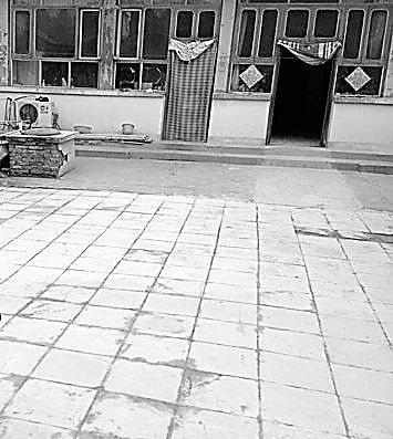 案發(fā)院落，血跡已被掩蓋。