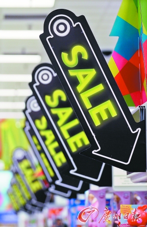 美國商場的促銷標(biāo)志。