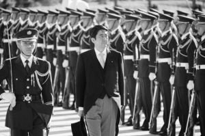 安倍外公為二戰(zhàn)甲級戰(zhàn)犯 其家族推進(jìn)修憲半個(gè)多世紀(jì)