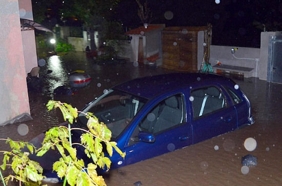 奧爾比亞市部分地區(qū)的水位已經(jīng)升至3米。