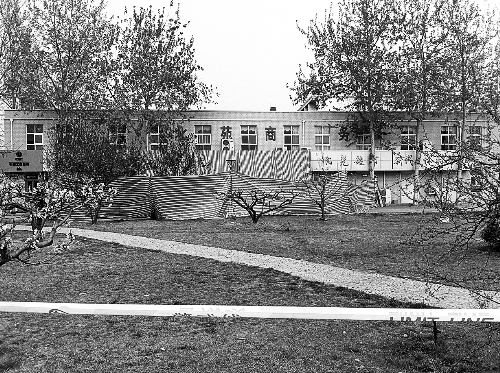 《新鄭高校面包房發(fā)生爆炸》續(xù):學(xué)校停用液化氣罐 《新鄭高校面包房發(fā)生爆炸》續(xù):學(xué)校停用液化氣罐