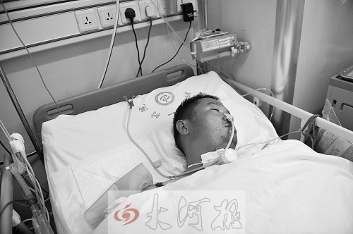 姚戰(zhàn)標(biāo)因甲烷中毒，大腦受到損害，重度昏迷。