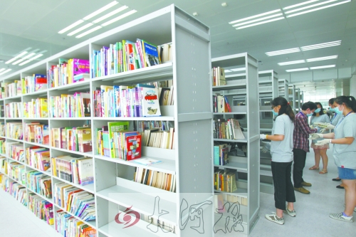 新圖書(shū)館規(guī)劃藏書(shū)240萬(wàn)冊(cè),閱覽座席達(dá)到3000個(gè)