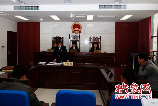 11月13日，金水區(qū)法院集中宣判了6起拖欠農(nóng)民工工資案件。