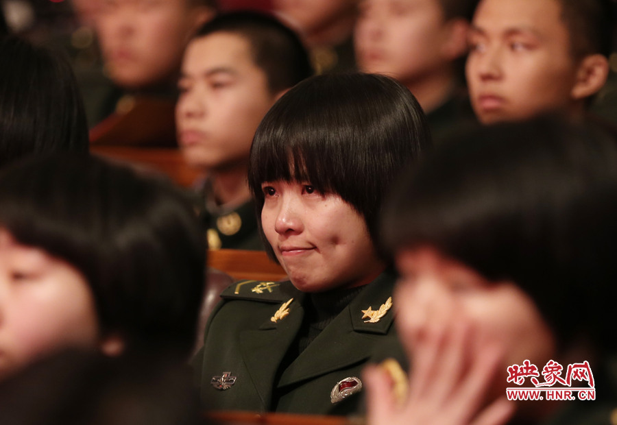 現(xiàn)場觀眾感動落淚。