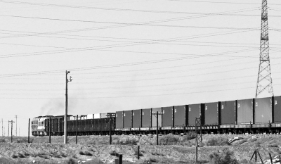 鄭歐班列總開(kāi)行班數(shù)達(dá)到34班 五月份實(shí)現(xiàn)每周兩班 鄭歐班列總開(kāi)行班數(shù)達(dá)到34班 五月份實(shí)現(xiàn)每周兩班