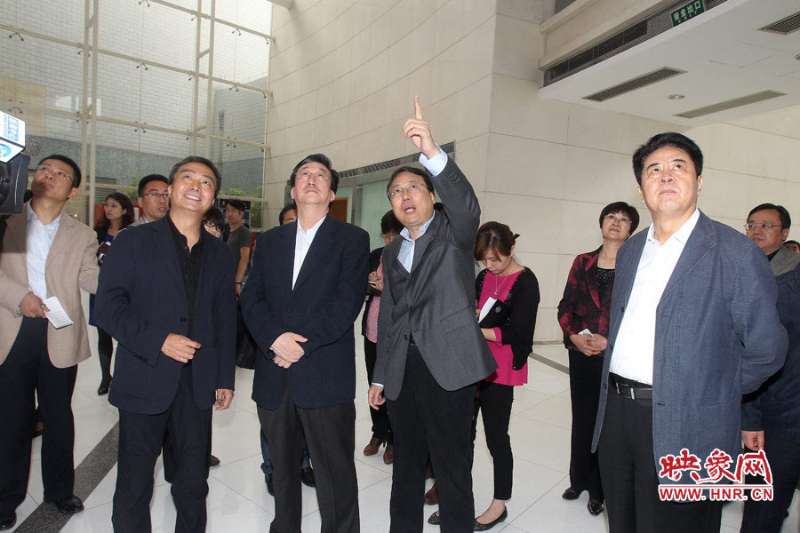 河南省委書記、省人大常委會主任郭庚茂視察河南人民廣播電臺 映象網(wǎng)記者邵恰 段晉哲/攝