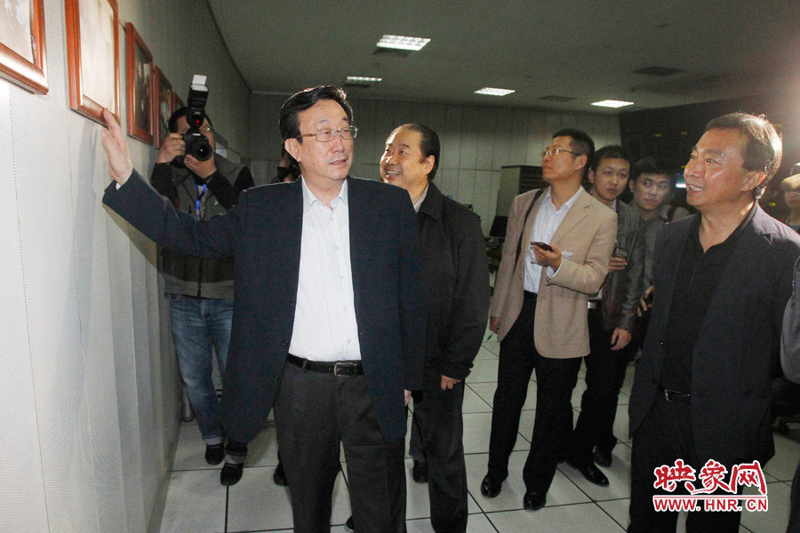 河南省委書記、省人大常委會主任郭庚茂視察河南人民廣播電臺 映象網(wǎng)記者邵恰 段晉哲/攝