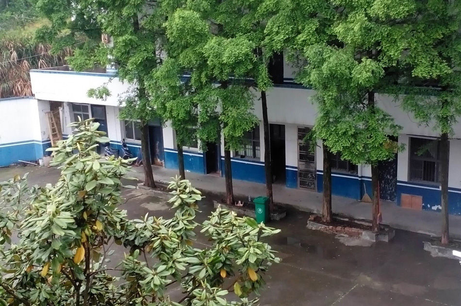 龜山派出所7干警住2000平米辦公樓 附帶別墅 龜山派出所7干警住2000平米辦公樓 附帶別墅