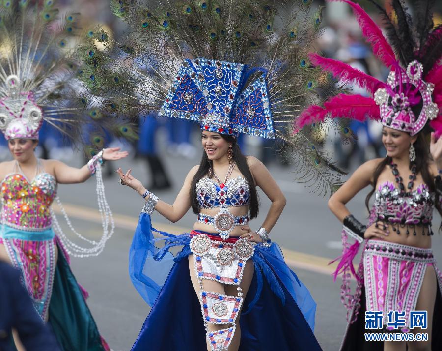 美國(guó)帕薩迪納舉行第124屆玫瑰花車(chē)游行 美國(guó)帕薩迪納舉行第124屆玫瑰花車(chē)游行